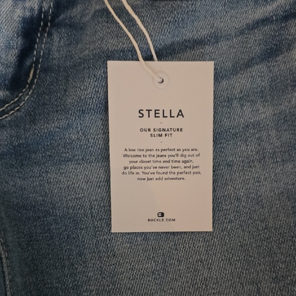 BKE Women's Stella Boot Cut Light Wash Jean - Picture 3 of 5